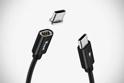 USB-C magnetic charging adapter with detachable connector